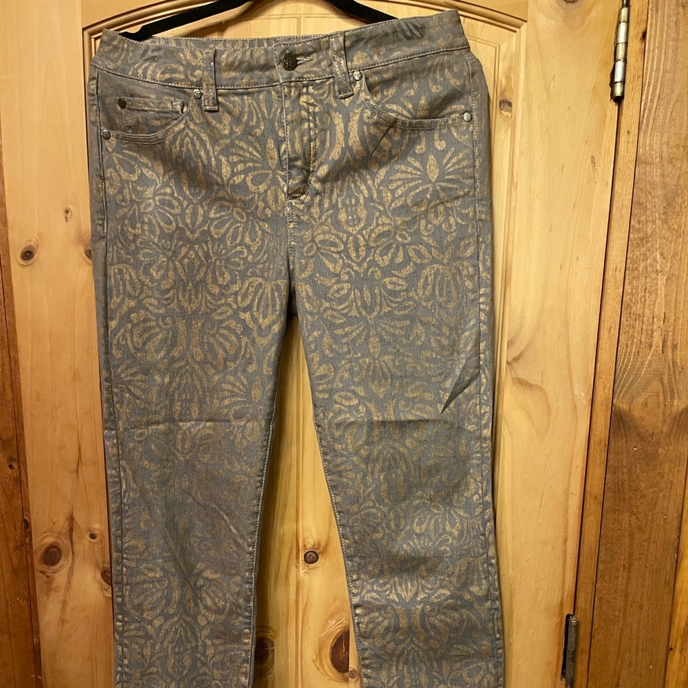 Miracle Body jeans